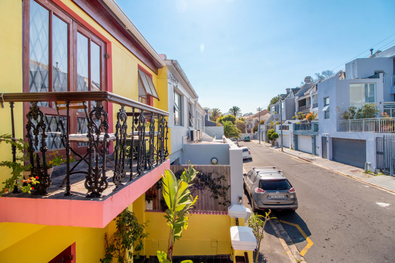 Sea Point, Cape Town, Bed and Breakfast, Guest House, Ami Vine House